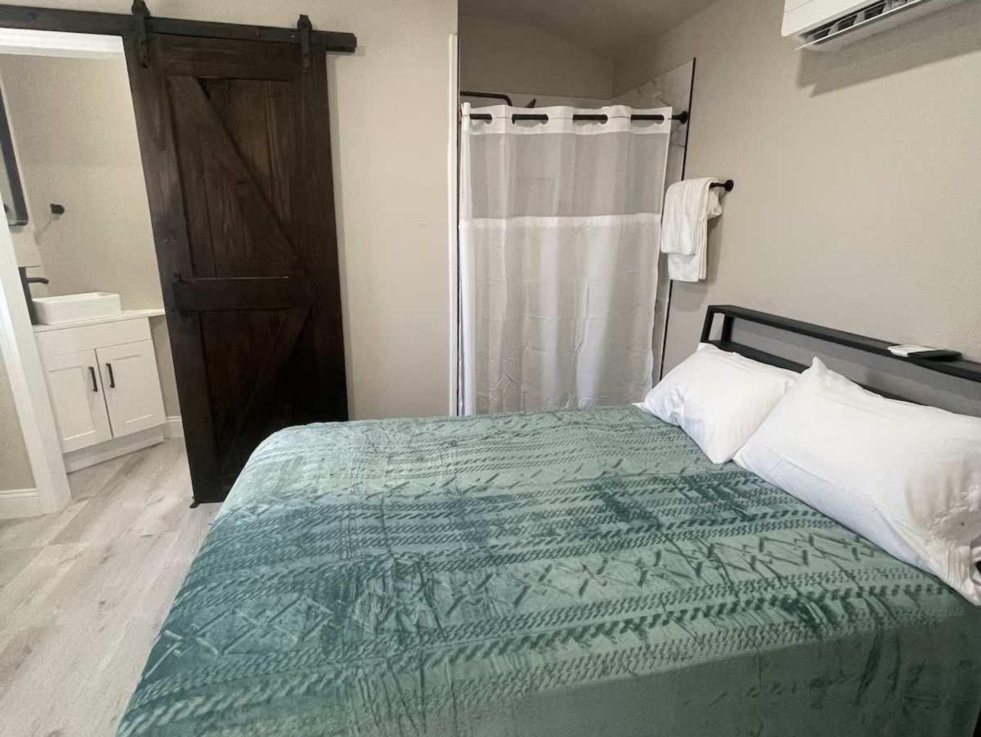 Jacksons Place - Addison’s Cabin