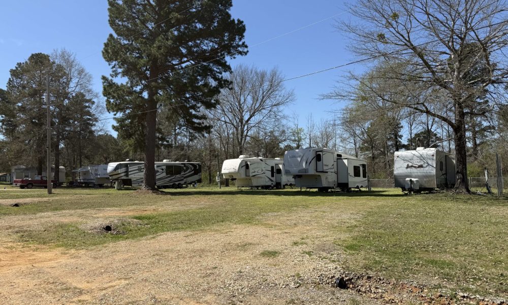 jacksons place rv resort back in Gravel